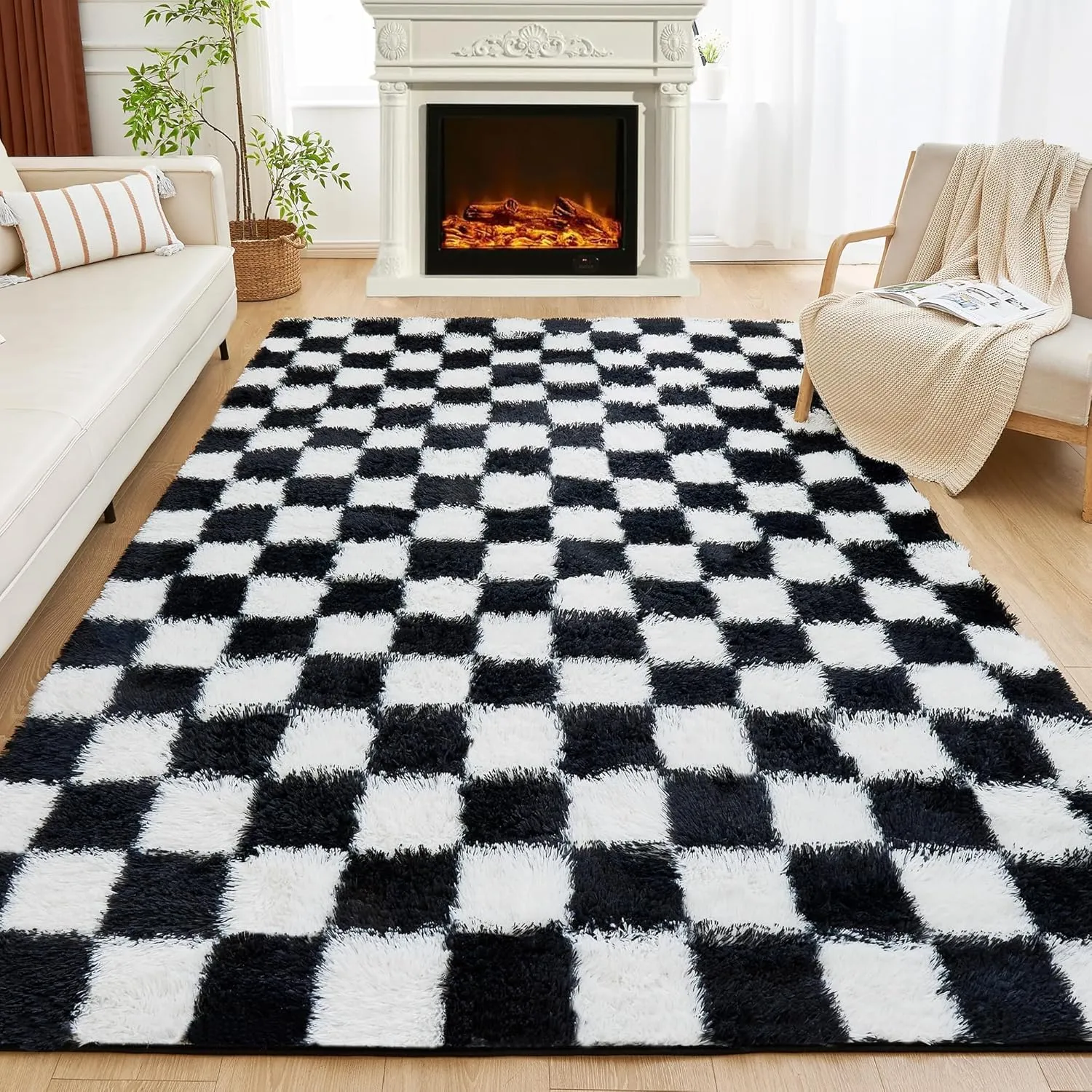 Andency 5x7 Ft Black and White Area Rug for Living Room Classic Checkered Shaggy Rug Non-Slip High Pile Soft Fluffy Rug Fuzzy Carpet Bedroom Kids Toddler Room Nursery Playroom, Cute Dorm Home Decor