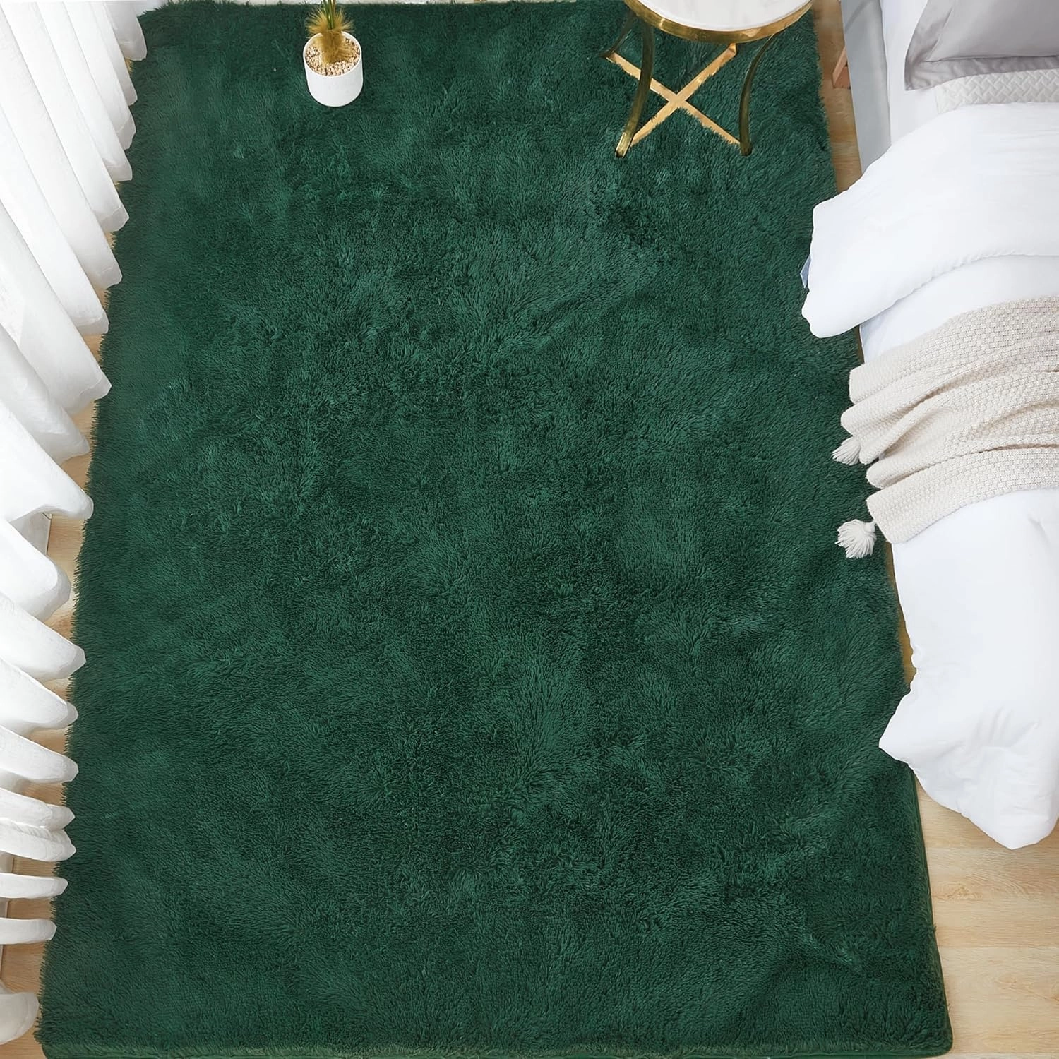 Andency 6x9 Shag Area Rug for Living Room, Emerald Green Soft Fuzzy Plush Indoor Carpets for Bedroom, Non Skid Fluffy Faux Fur Rug for Room