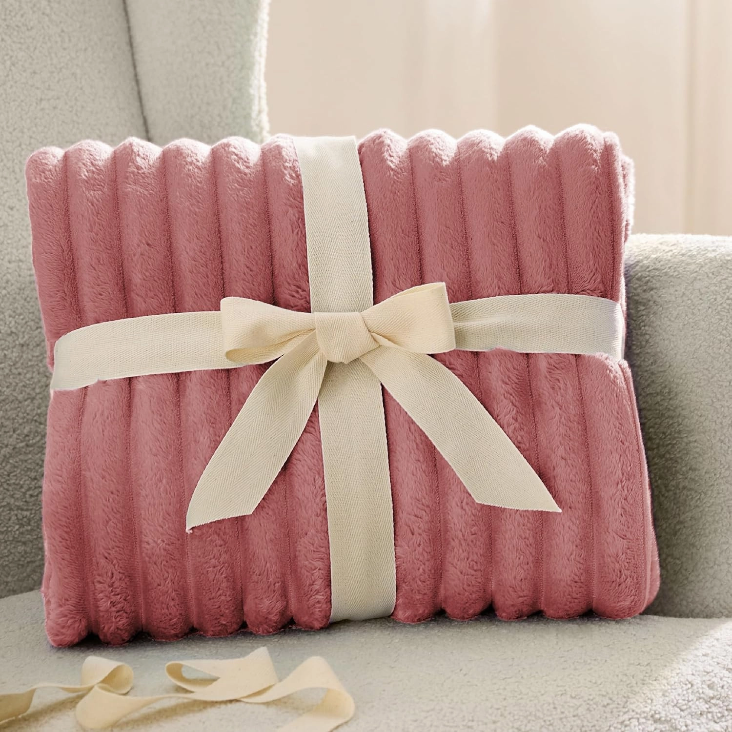 Bedsure Brick Dust Fleece Twin Blanket for Couch - GentleSoft Cozy Soft Blankets for Women, Cute Small Throws for Girls, 60x80 Inches