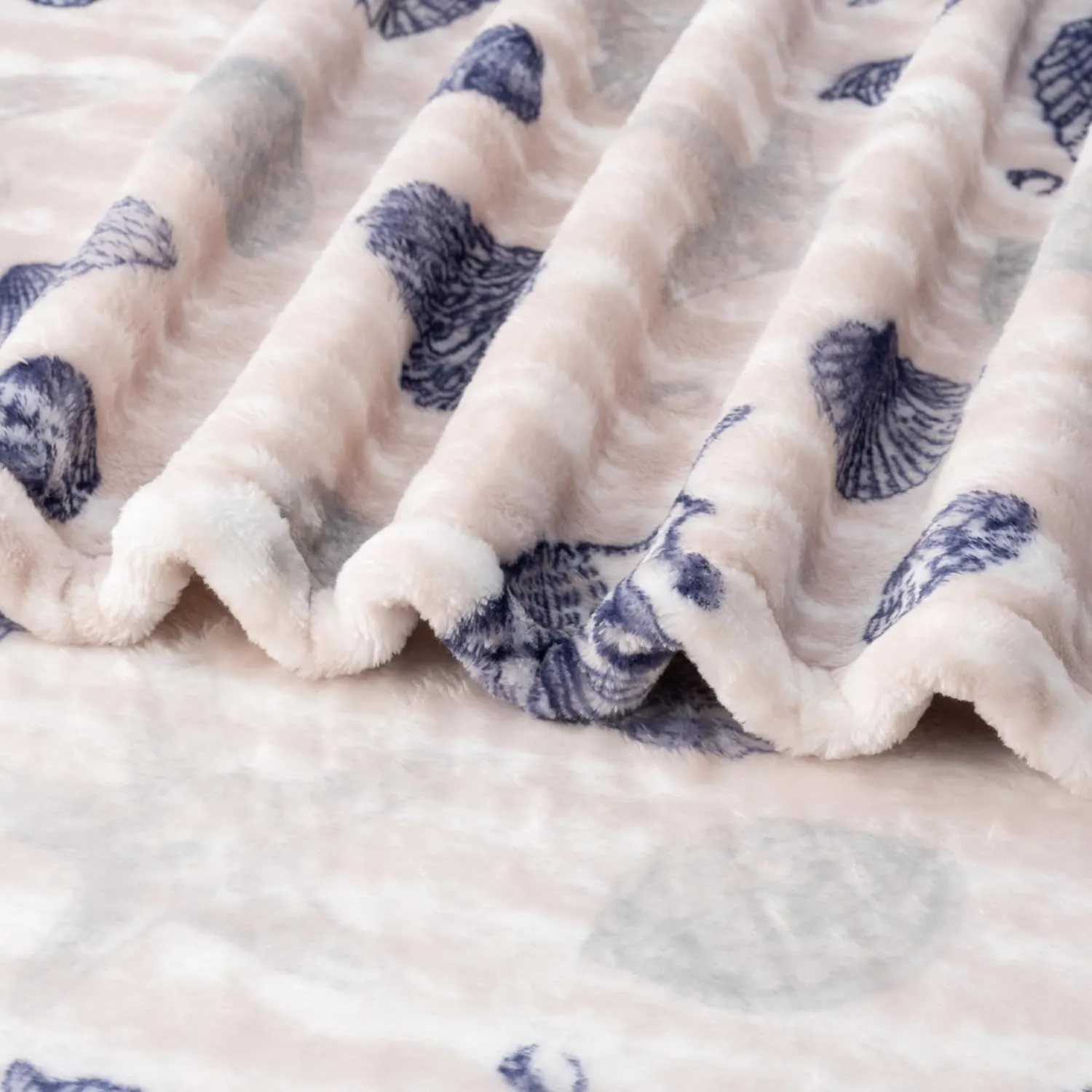Berkshire Blanket-Classic Heavyweight Soft Printed VelvetLoft® Plush Throw Blanket, Cozy and Fuzzy, Classic Shells Navy, 50in x 70in