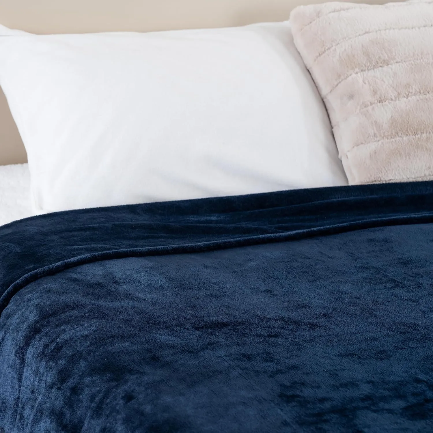 Berkshire Blanket Classic VelvetLoft® Solid Bed Blanket Queen Size,Lightweight Soft Fuzzy Plush Blanket for Bed and Couch,Dress Blues,90x90 Inches