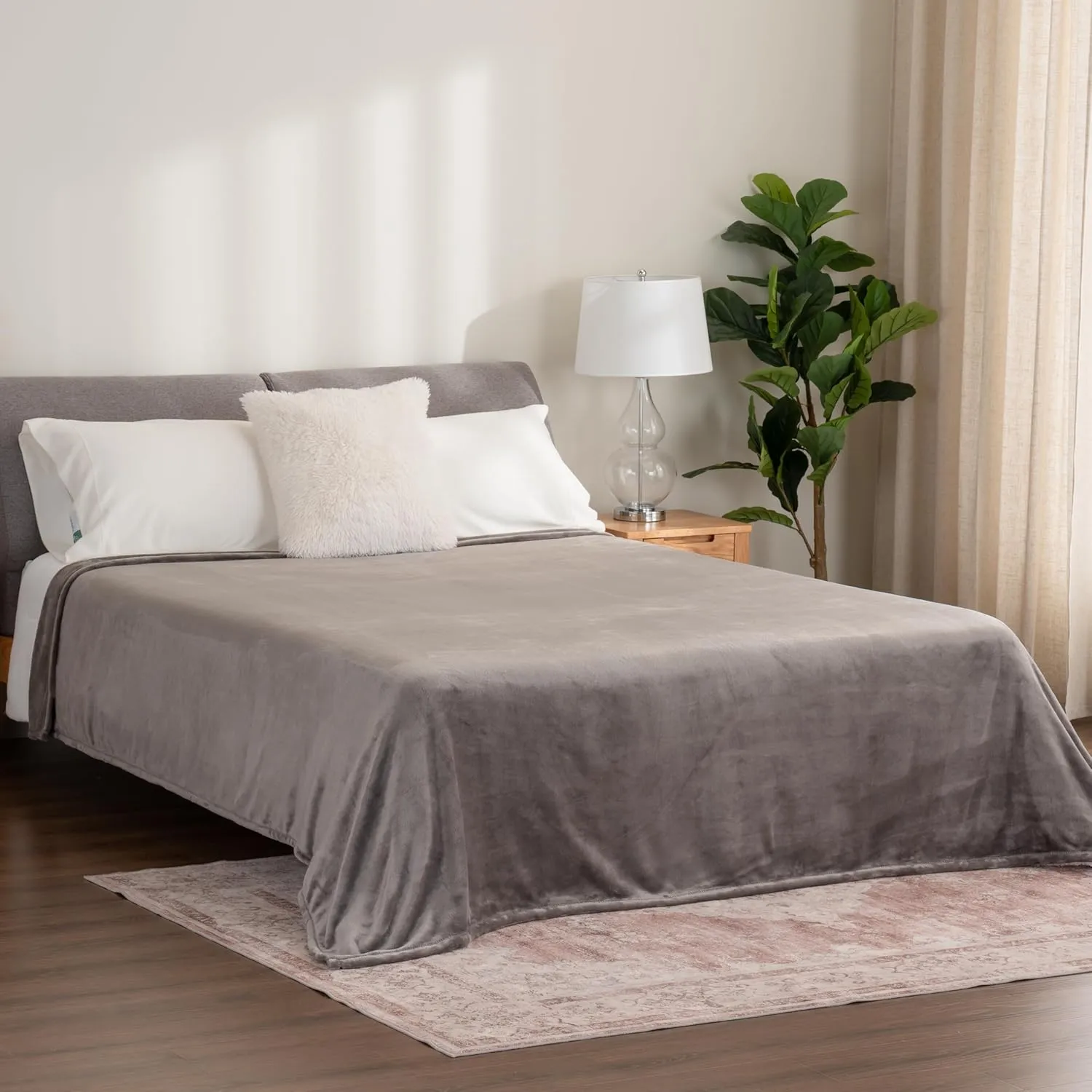 Berkshire Blanket Classic VelvetLoft® Solid Bed Blanket,King Size Bed Blanket,Lightweight Soft Fuzzy Plush Blanket for Bed and Couch,Charcoal Gray,90x108 Inches