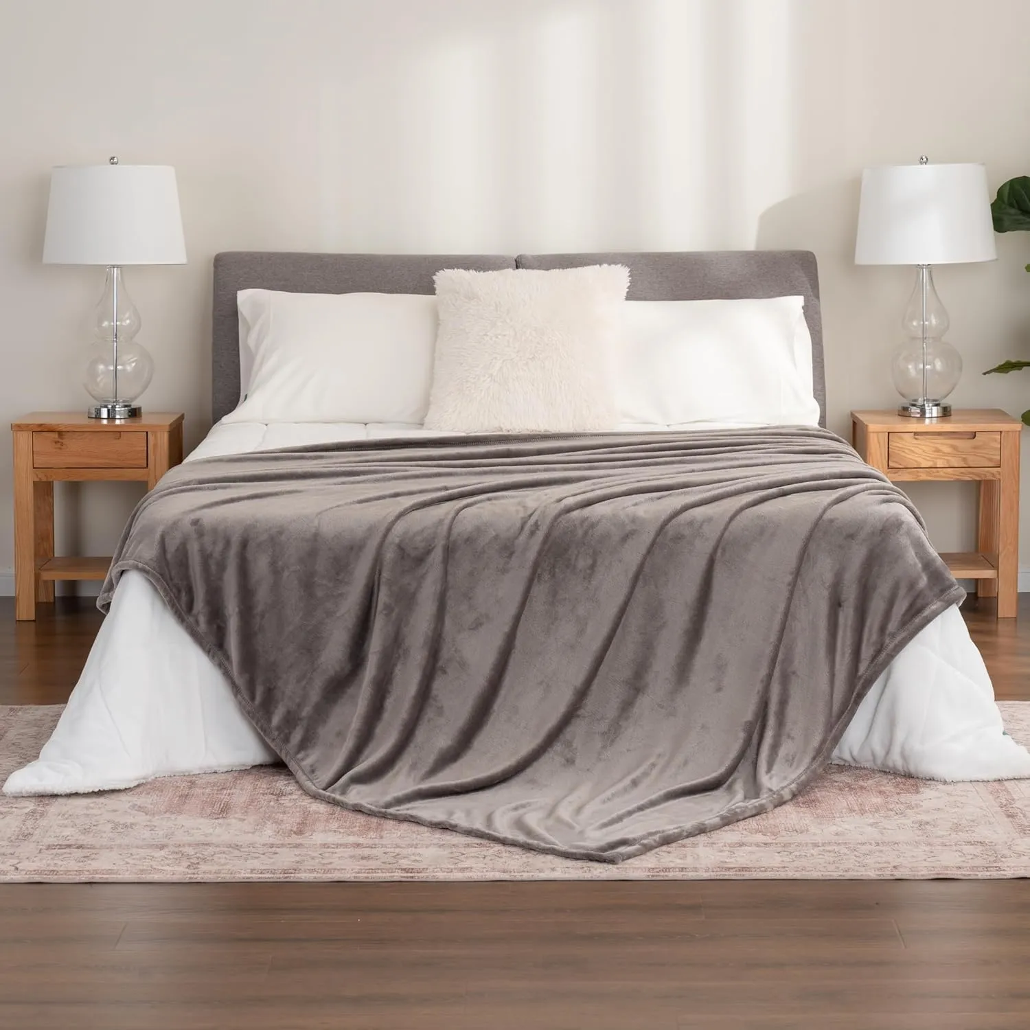 Berkshire Blanket Classic VelvetLoft® Solid Bed Blanket,King Size Bed Blanket,Lightweight Soft Fuzzy Plush Blanket for Bed and Couch,Charcoal Gray,90x108 Inches