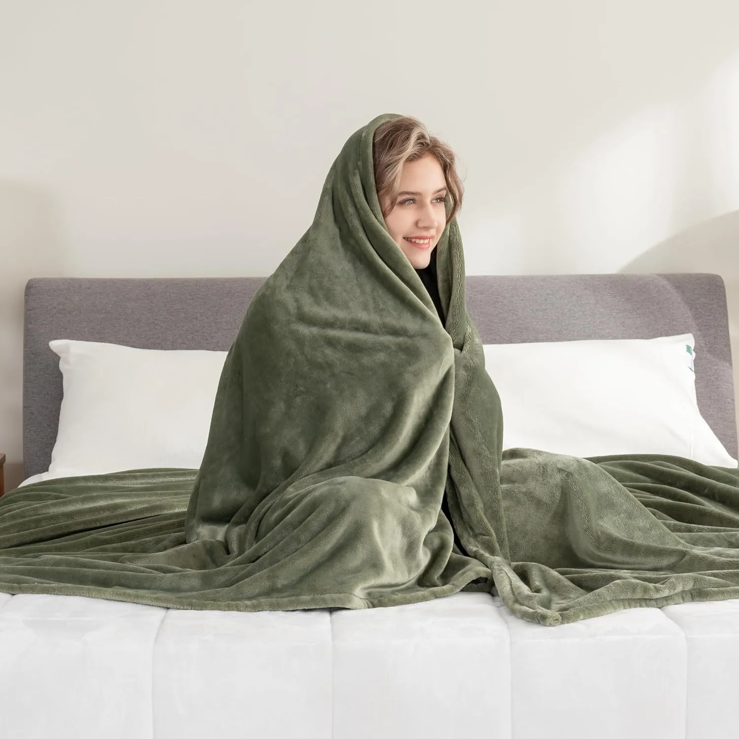 Berkshire Blanket Classic Velvetloft® Solid Blanket, Queen Size Bed Blanket, Lightweight Cozy Flannel Plush Blanket for Bed and Couch, Dark Sage, 90×90 Inches