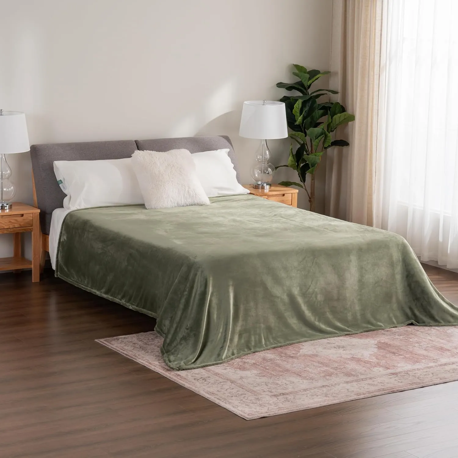 Berkshire Blanket Classic Velvetloft® Solid Blanket, Queen Size Bed Blanket, Lightweight Cozy Flannel Plush Blanket for Bed and Couch, Dark Sage, 90×90 Inches