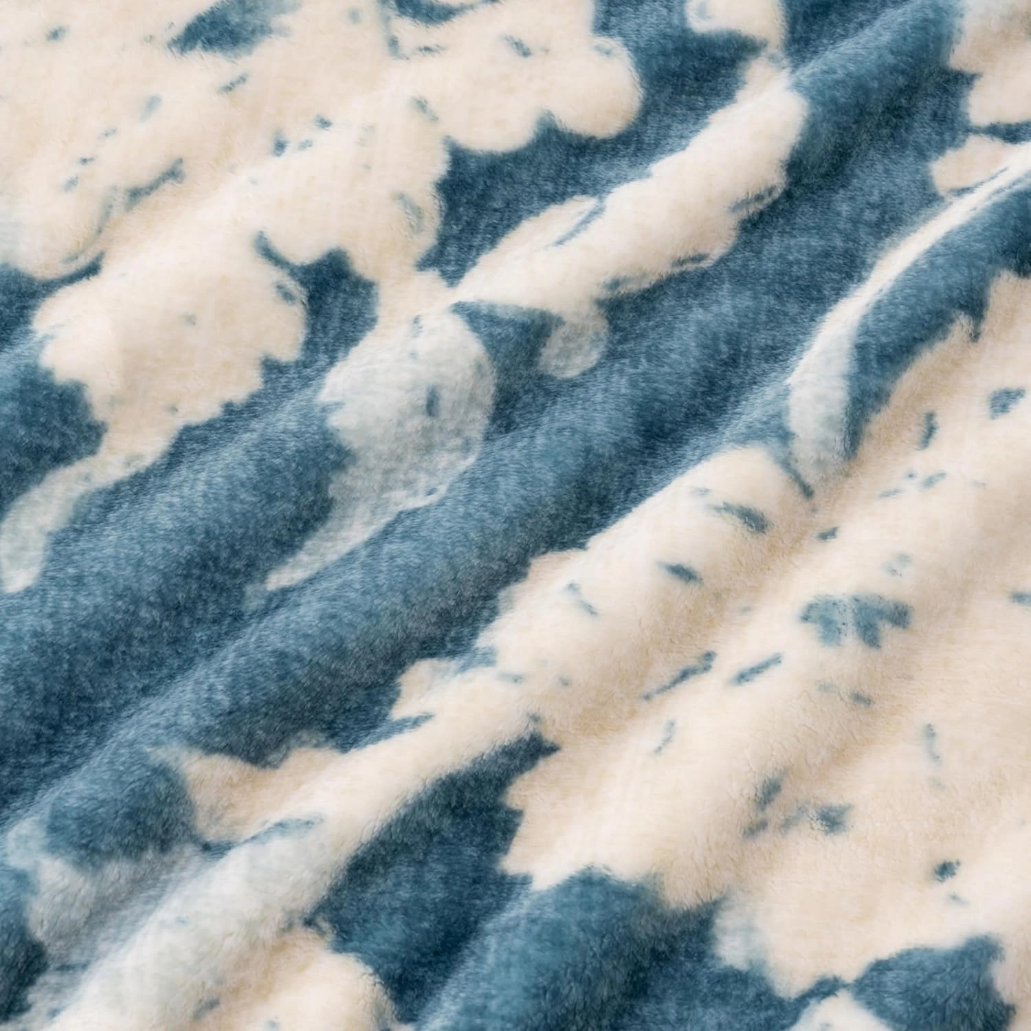 Berkshire Blanket-Classic Heavyweight Soft Printed VelvetLoft® Plush Throw Blanket, Cozy and Fuzzy, Floral Blue, 50in x 70in