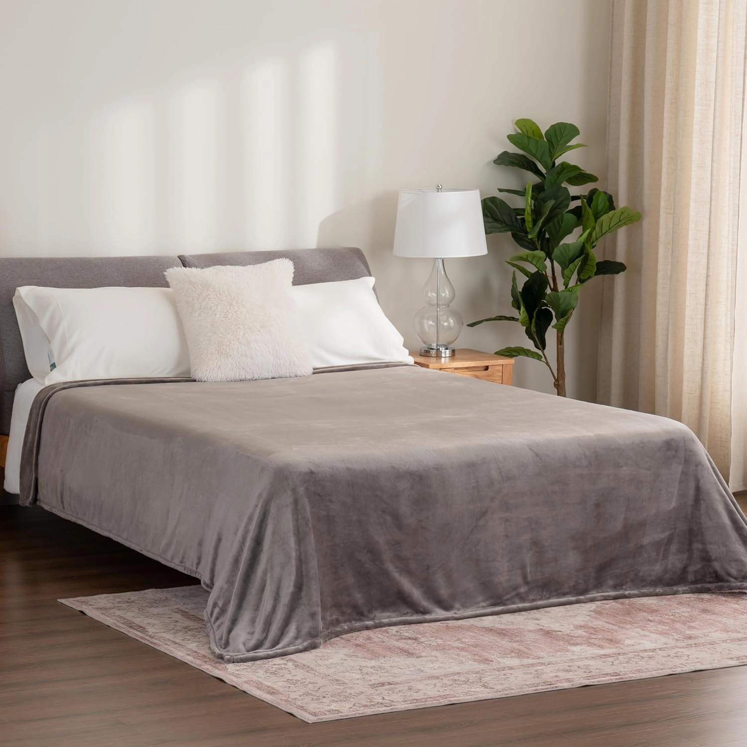 Berkshire Blanket Classic VelvetLoft® Solid Bed Blanket Queen Size,Lightweight Soft Fuzzy Plush Blanket for Bed and Couch,Charcoal Gray,90x90 Inches