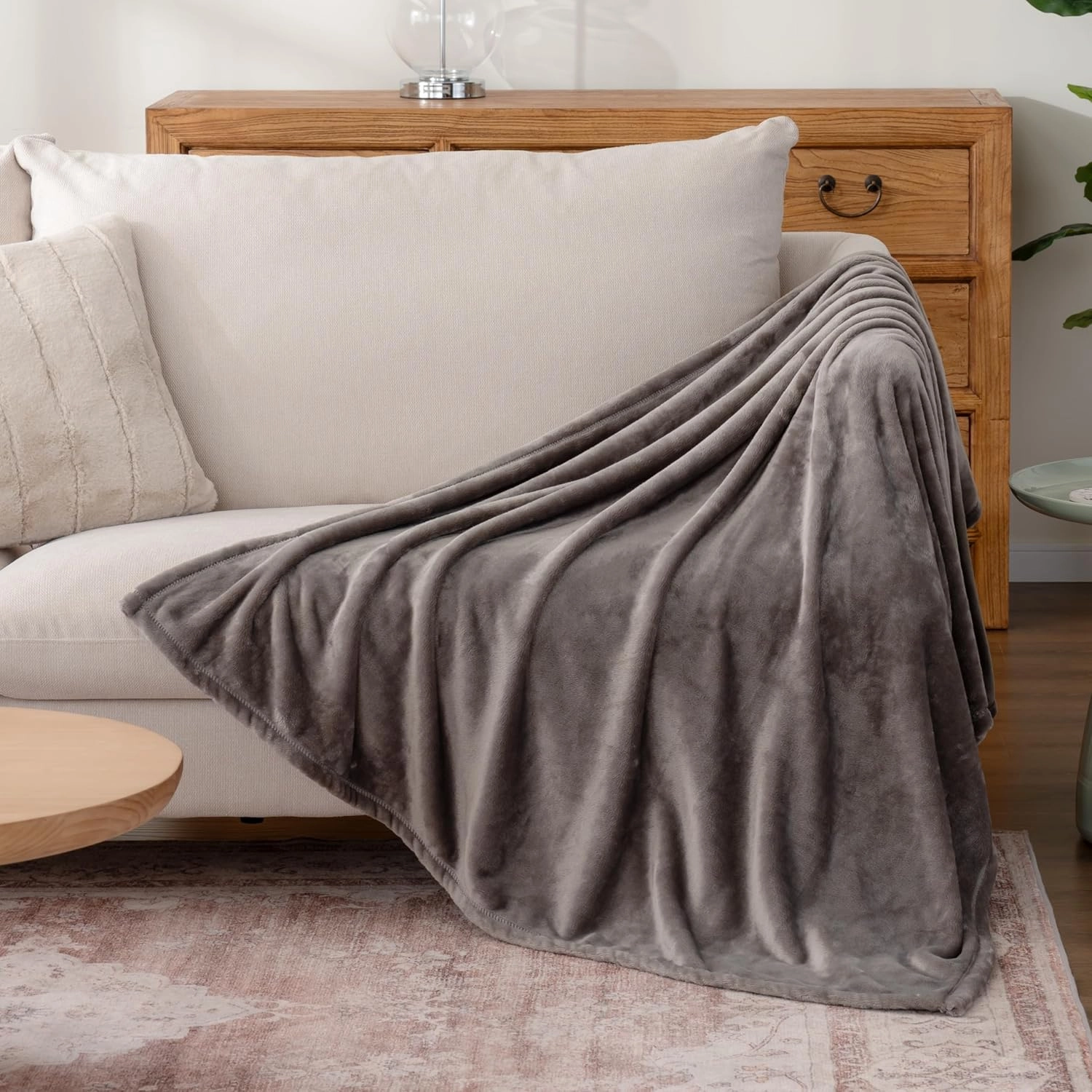 Berkshire Blanket Classic VelvetLoft® Solid Throw Blanket,Lightweight Soft Fuzzy Plush Throw Blanket for Bed and Couch,Charcoal Gray,50x60 Inches