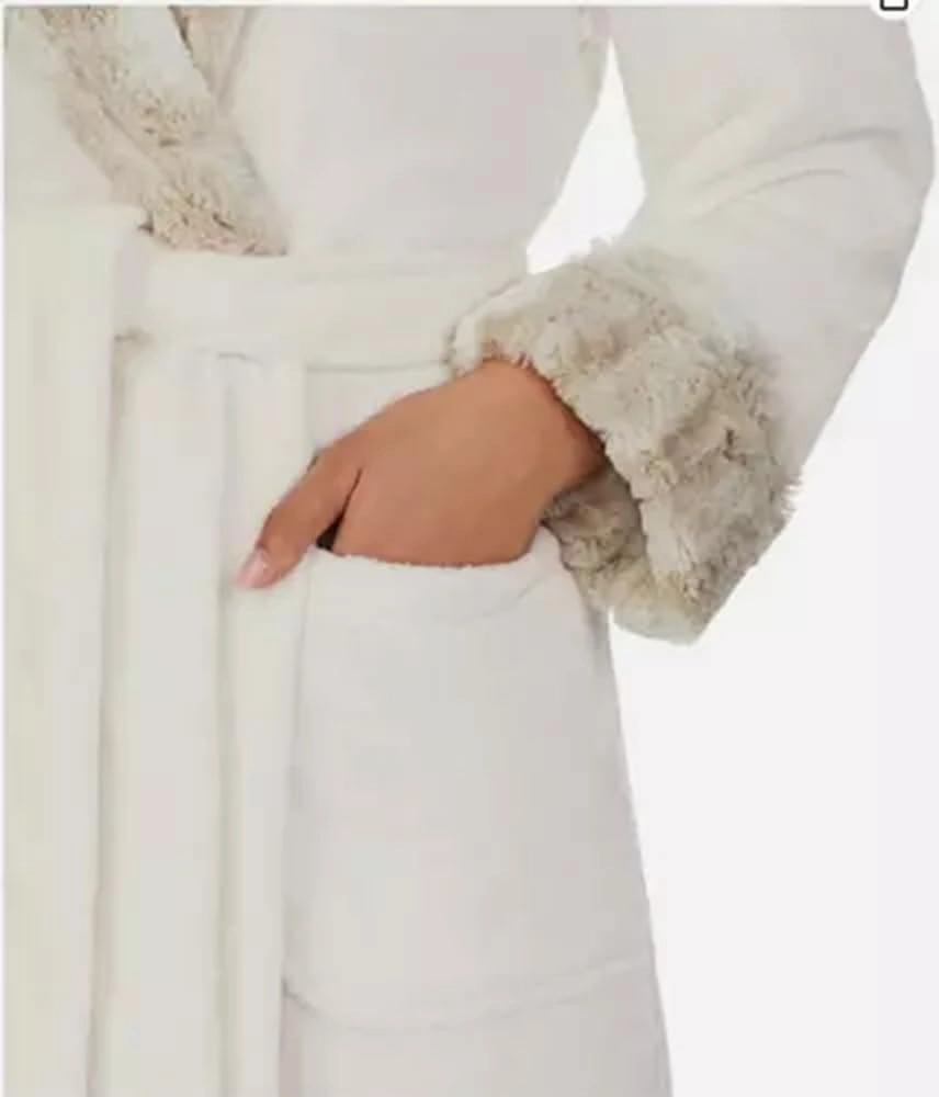 Carole Hochman Women's Shawl Collar Plush Robe