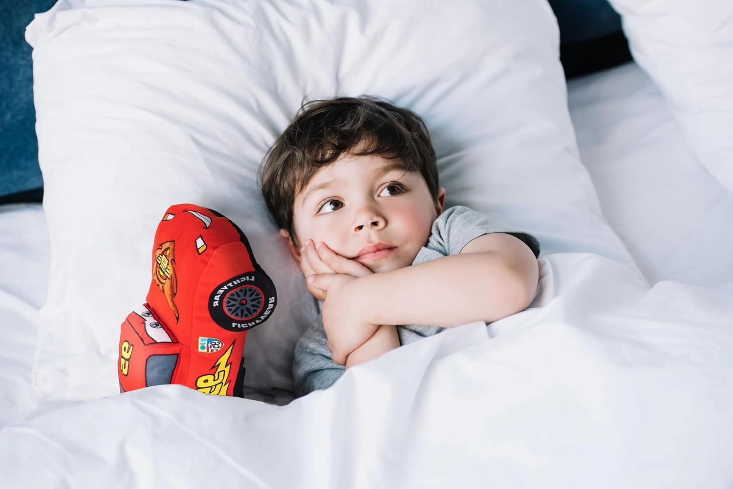 Cars Plush Stuffed Lightning Mcqueen Red Pillow Buddy - Kids Super Soft Polyester Microfiber, 19 inch (Official Disney Pixar Product)