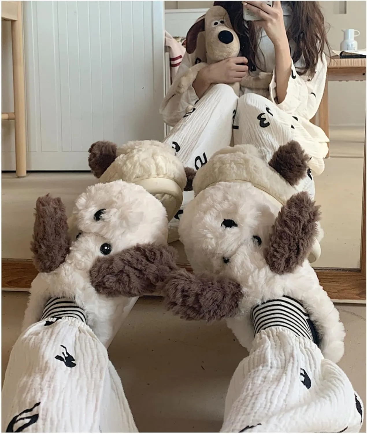 Cartoon animal puppy slippers, winter slippers, plush home shoes, slippers for warmth, cute slippers for men and women