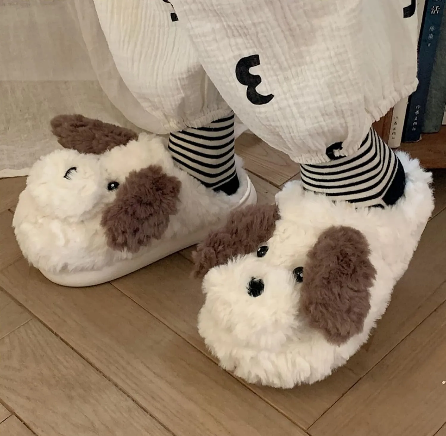 Cartoon animal puppy slippers, winter slippers, plush home shoes, slippers for warmth, cute slippers for men and women