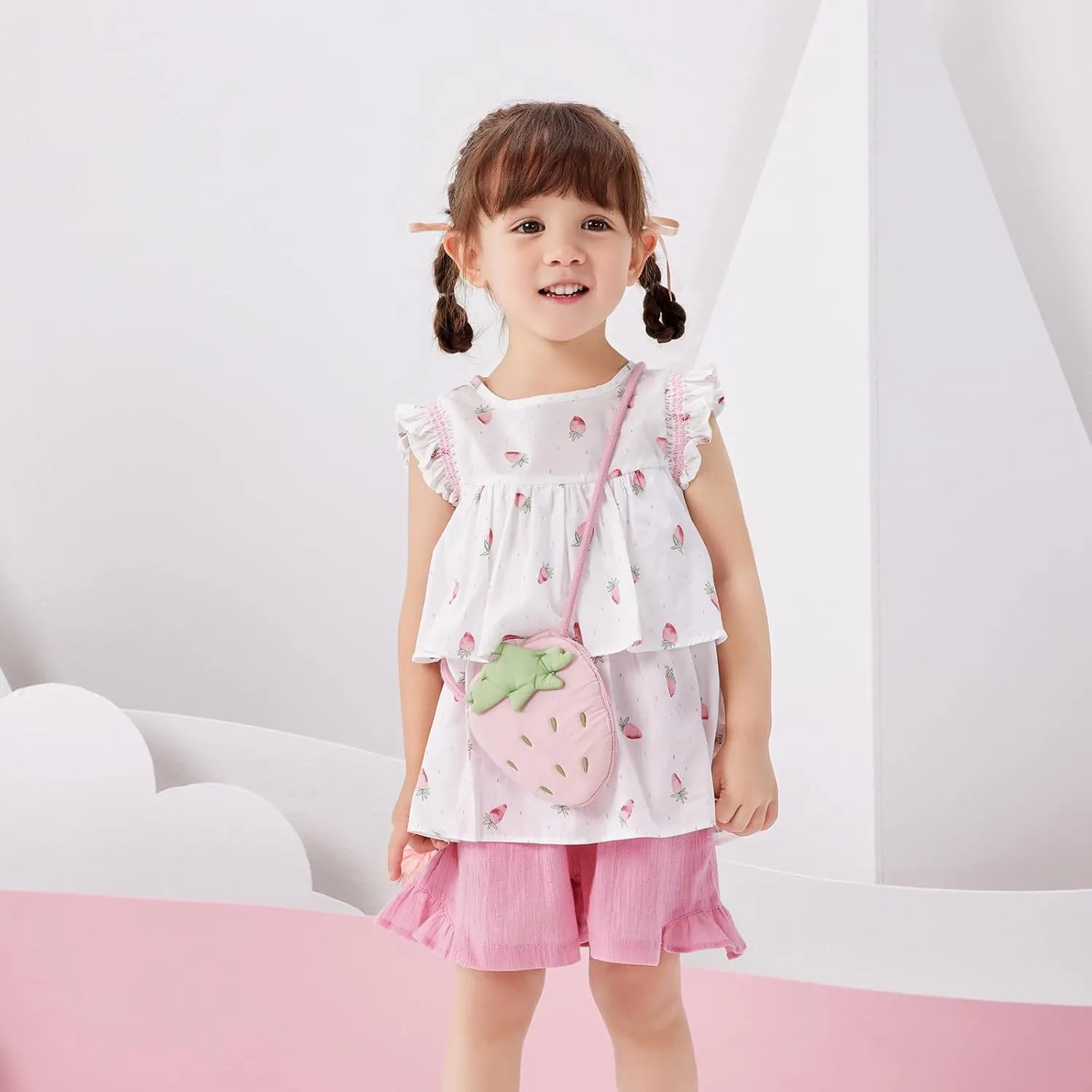DAVE&BELLA Toddler Girls Summer Short Set Ruffle Sleeve Dress Top Pink Shorts Set Cotton Outfits with Strawberry Bag 3Pcs Set