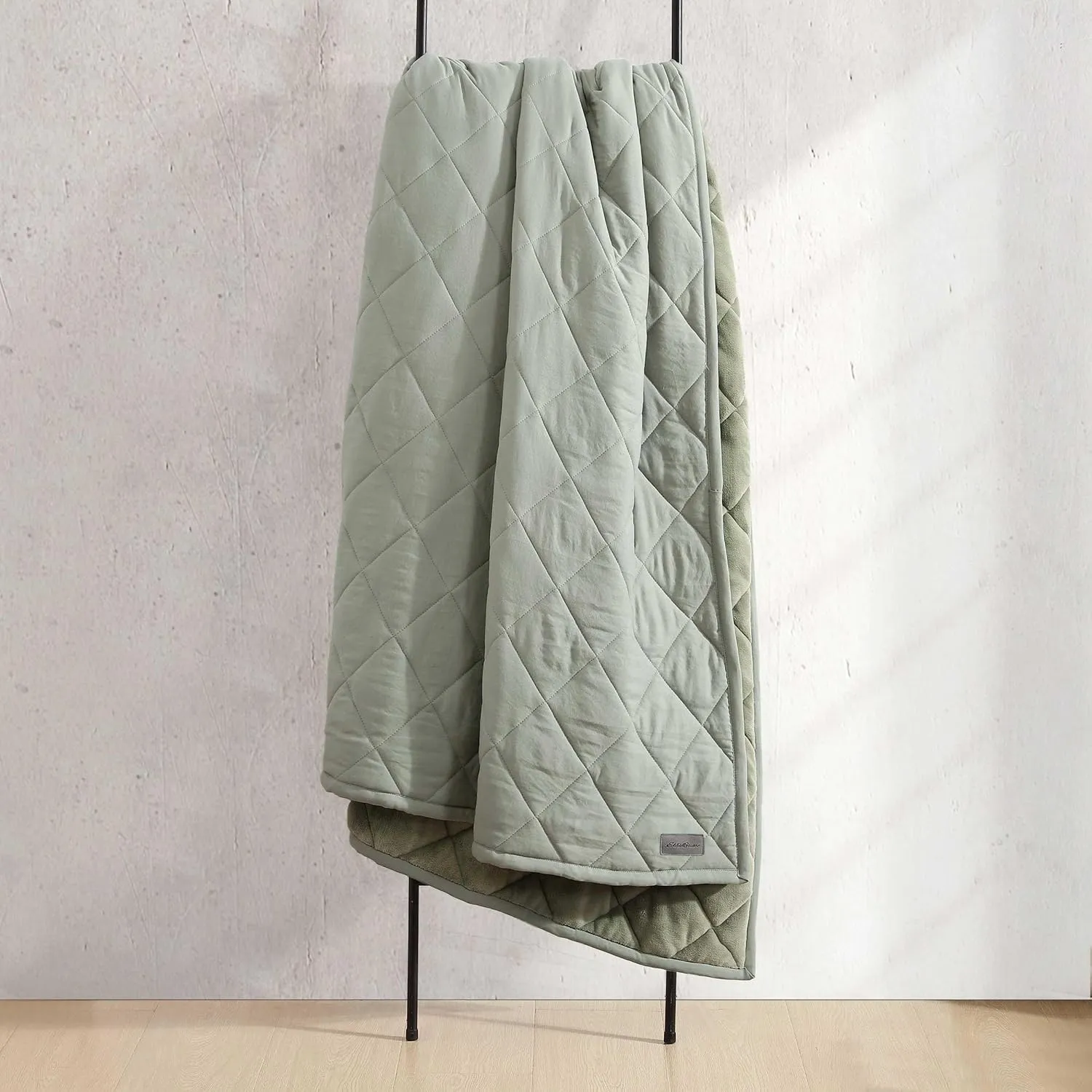 Eddie Bauer - Twin Blanket, Soft & Cozy Bedding, Quilted Home Decor (Classic Solid Green, Twin)