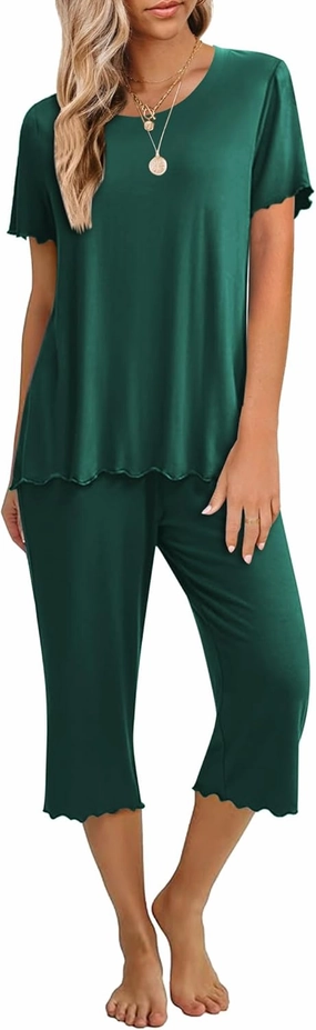 Ekouaer Women's Pajamas Set Short Sleeve Top With Capri Pants Pjs 2 PIece Lounge & Sleepwear Set S-XXL