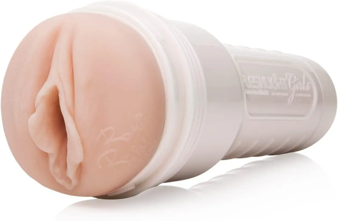 Fleshlight Girls | Romi Rain | Storm | Realistic Male Masturbator