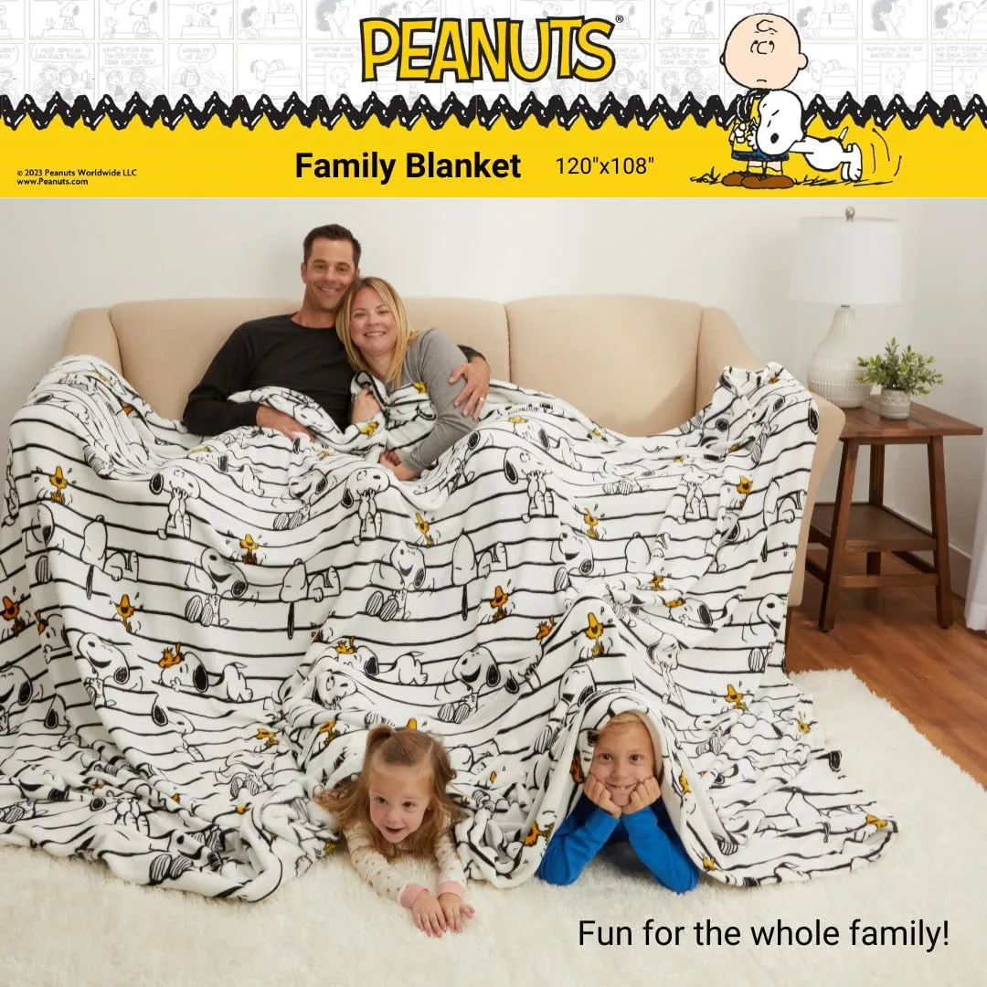 Franco Peanuts Snoopy Bedding Super Cozy Oversized Family Size Blanket, 120 in x 108 in, (Officially Licensed Product) Collectibles