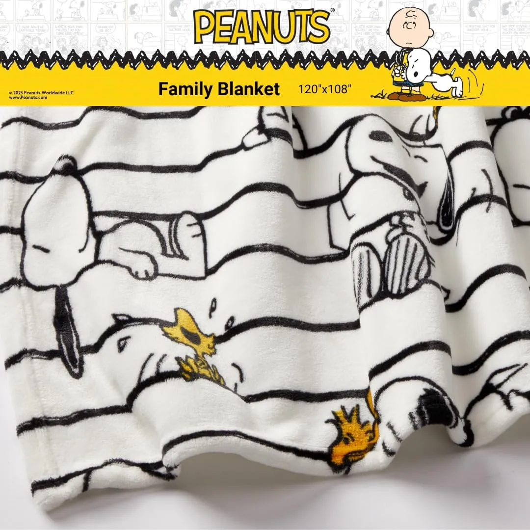 Franco Peanuts Snoopy Bedding Super Cozy Oversized Family Size Blanket, 120 in x 108 in, (Officially Licensed Product) Collectibles