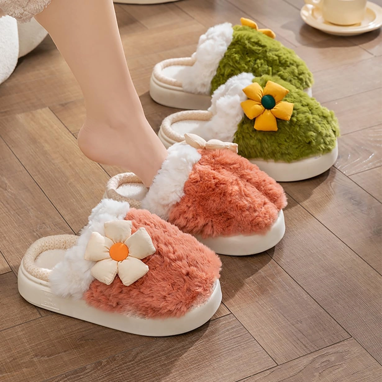 HANDKEI Cute Cartoon Flower Warm and Non slip Women's Winter Home Plush Slippers