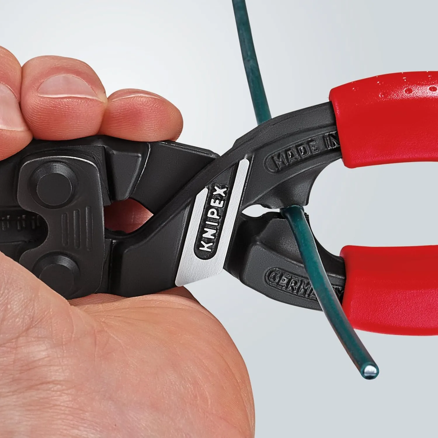Knipex 71 02 200 Compact Bolt Cutters "CoBolt" 7,87" with soft handle