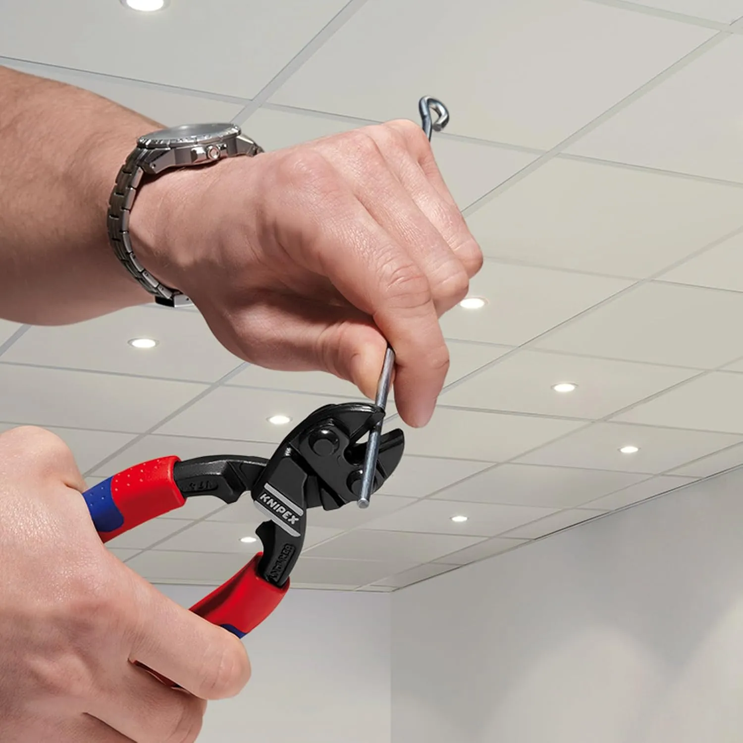 Knipex 71 02 200 Compact Bolt Cutters "CoBolt" 7,87" with soft handle
