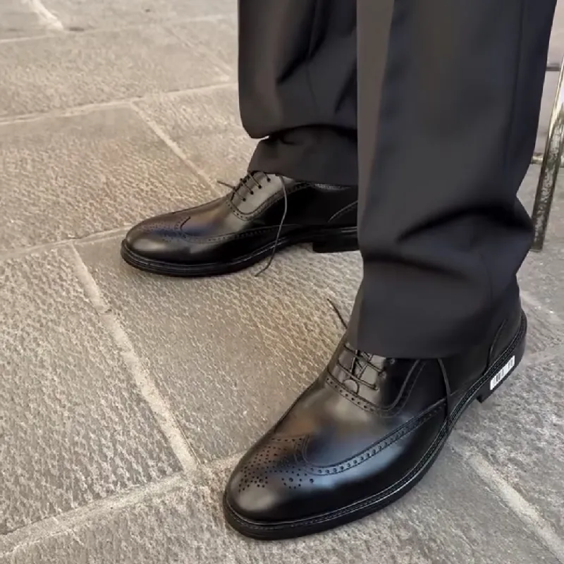 Men's Classic Black Sculpted Oxfords
