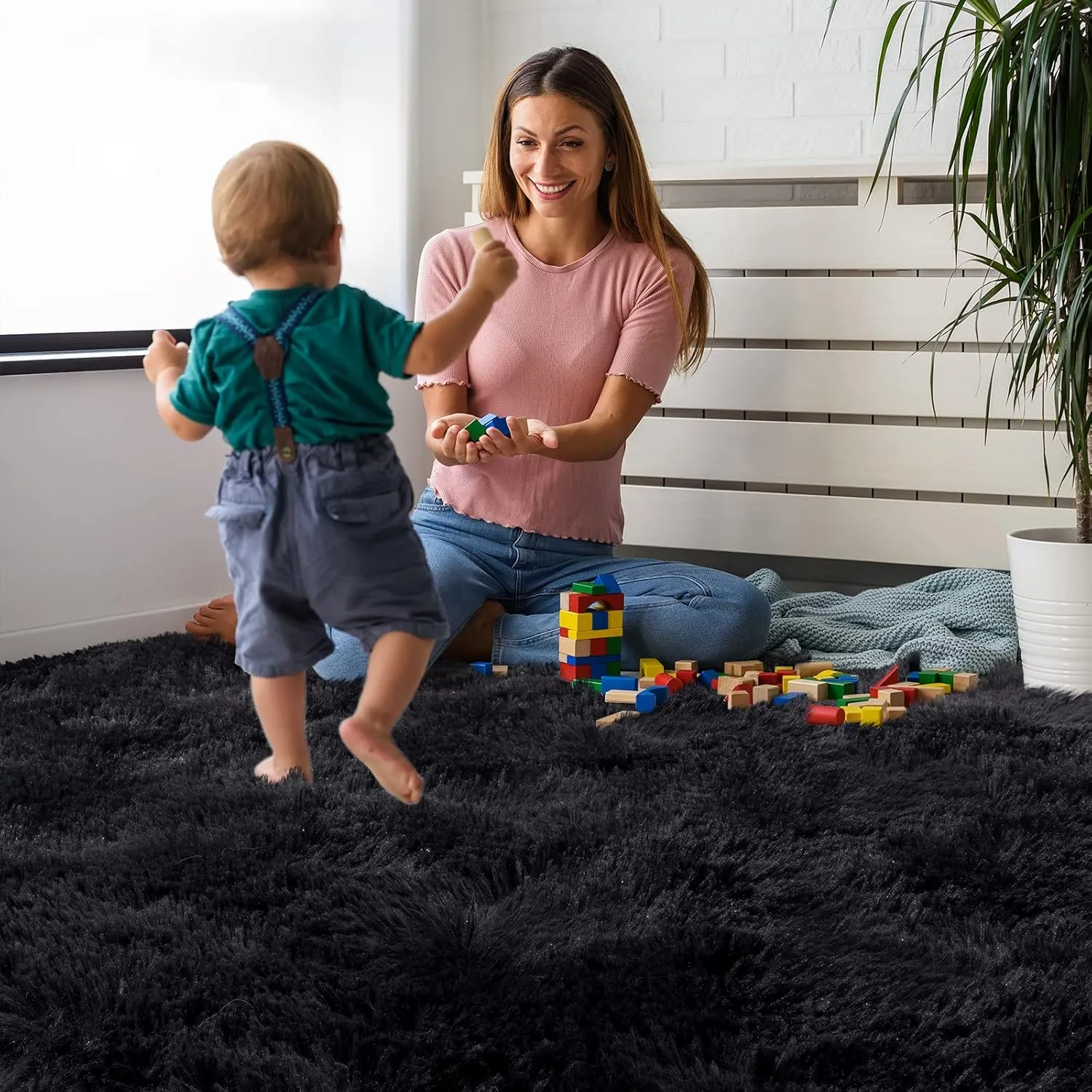 Ompaa Super Soft Fluffy Bedroom Area Rug 4x6 Feet Black Living Room Shag Rugs, Faux Long Fur Non-Slip Carpet for Kids Babys Girls Boys Rooms, Nursery Dorm Playroom Modern Indoor Decor