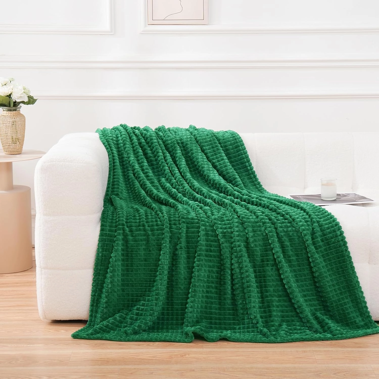 Puncuntex Flannel Fleece Throw Blanket Classic Green 60"×80",Super Soft Plush Cozy Blanket with Square Grid Design Luxury for Couch Sofa Chair