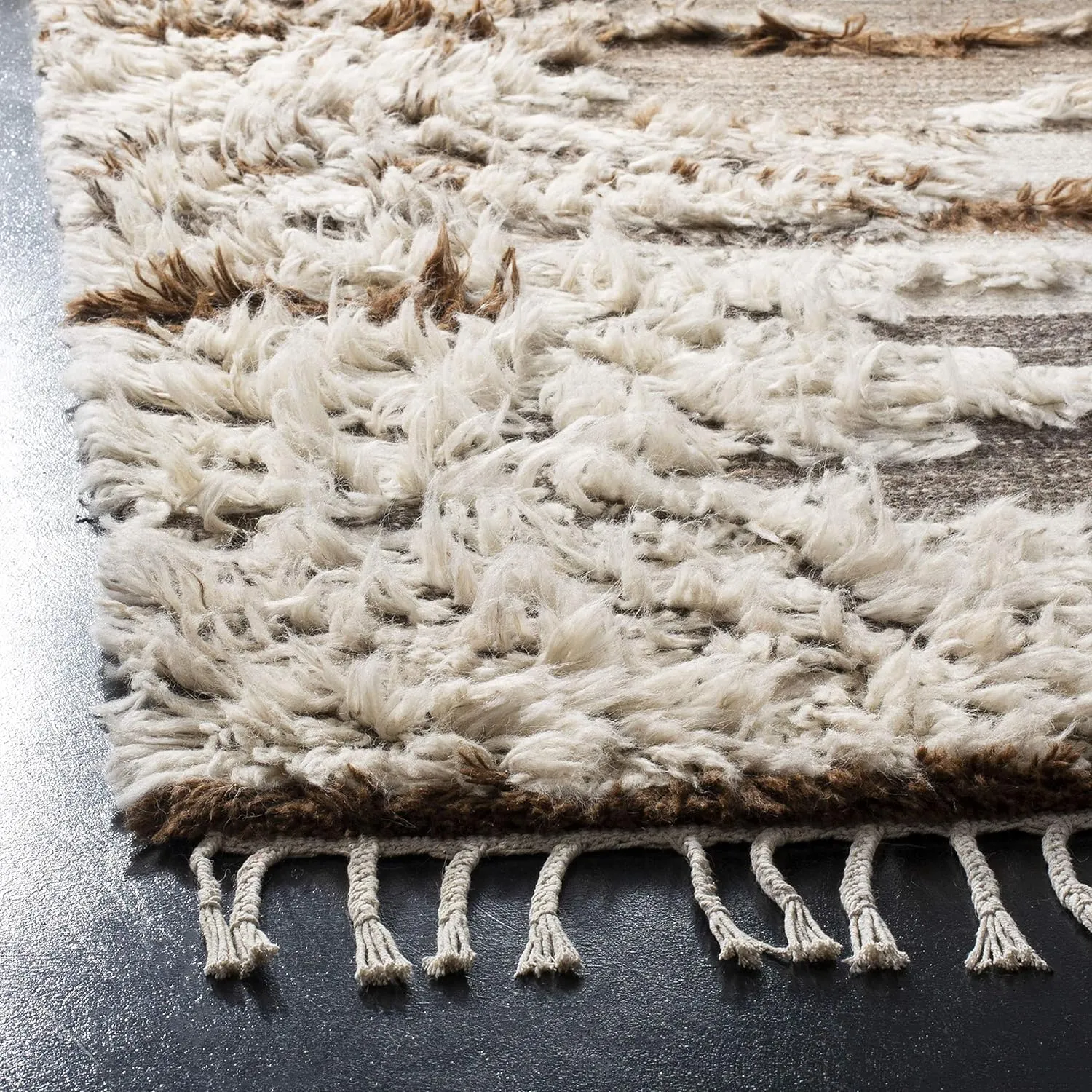 SAFAVIEH Kenya Collection Runner Rug - 2'3" x 6', Grey & Brown, Handmade Wool, Ideal for The Living Room, Dining Room, Bedroom (KNY225A-26)