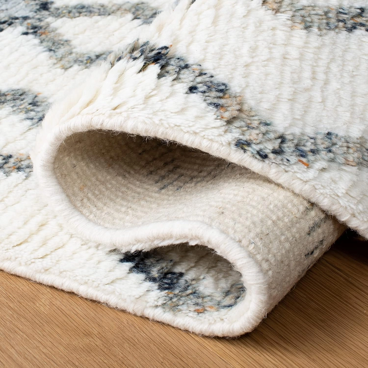 SAFAVIEH Casablanca Collection Runner Rug - 2'3" x 8', Ivory & Grey, Hand-Knotted Moroccan Boho Wool, Ideal for High Traffic Areas in Living Room, Bedroom (CSB546A)