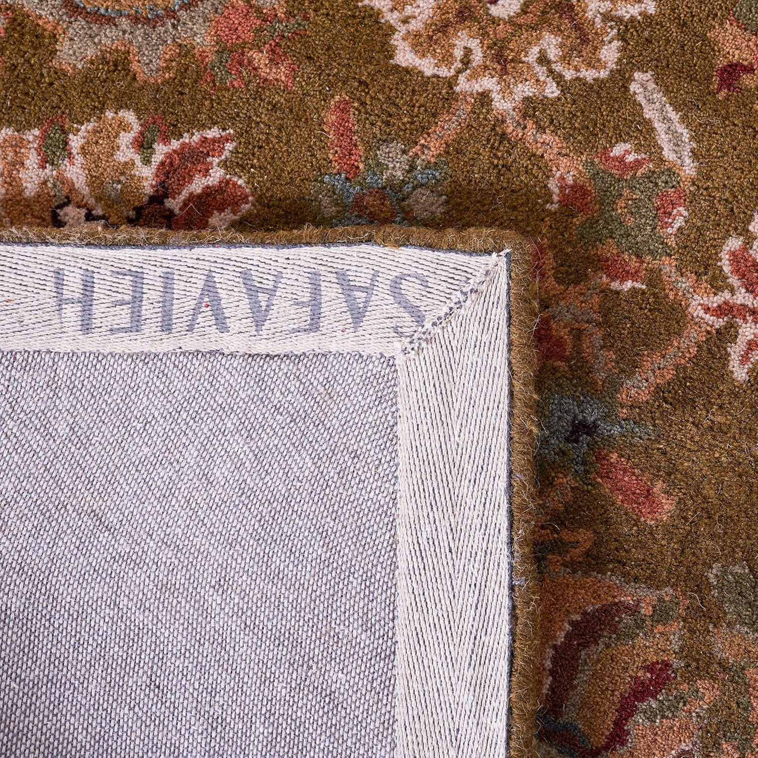 SAFAVIEH Classic Collection Accent Rug - 2'3" x 4', Olive & Camel, Handmade Traditional Oriental Wool, Ideal for High Traffic Areas in Entryway, Living Room, Bedroom (CL758M)