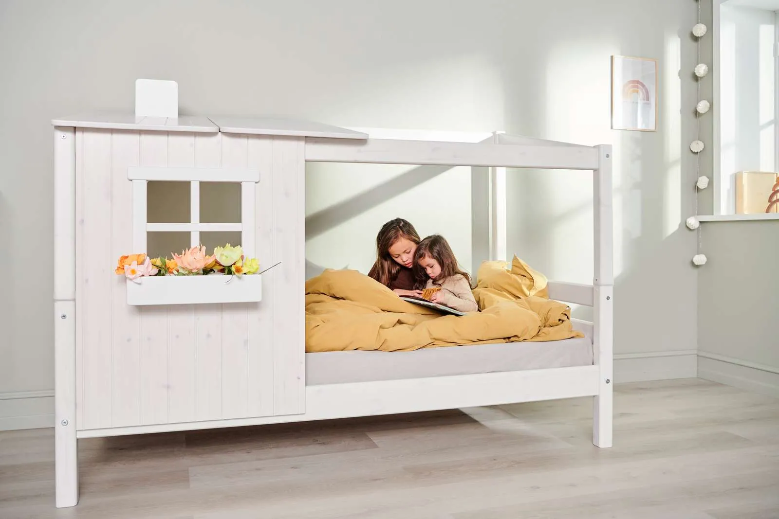 Single Bed with 1/2 House, Ladder, 90x200 cm, White
