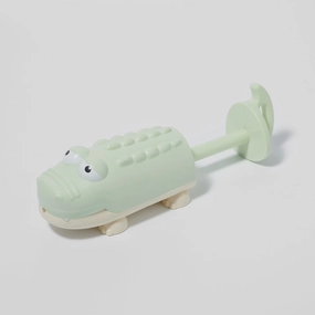 Sunnylife - Water Squirters- Crocodile Pastel Green