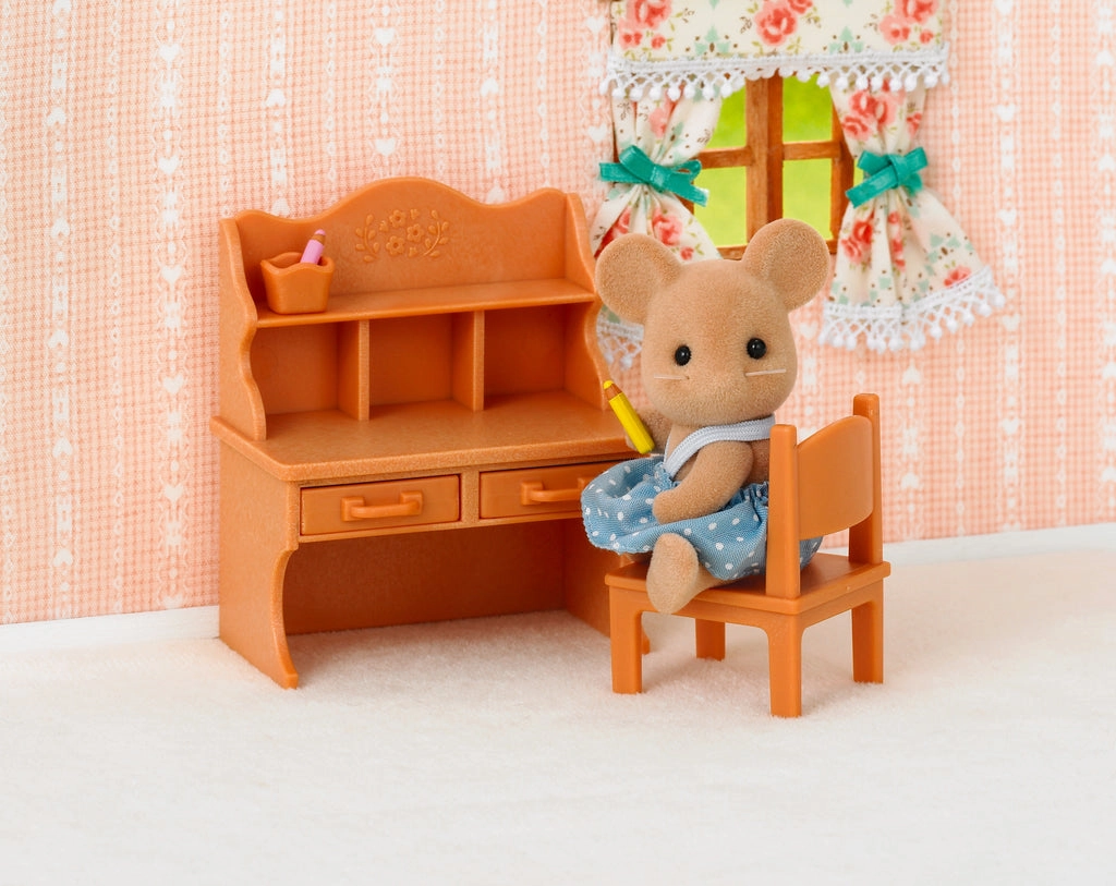Sylvanian Families Mouse Sister With Desk Set