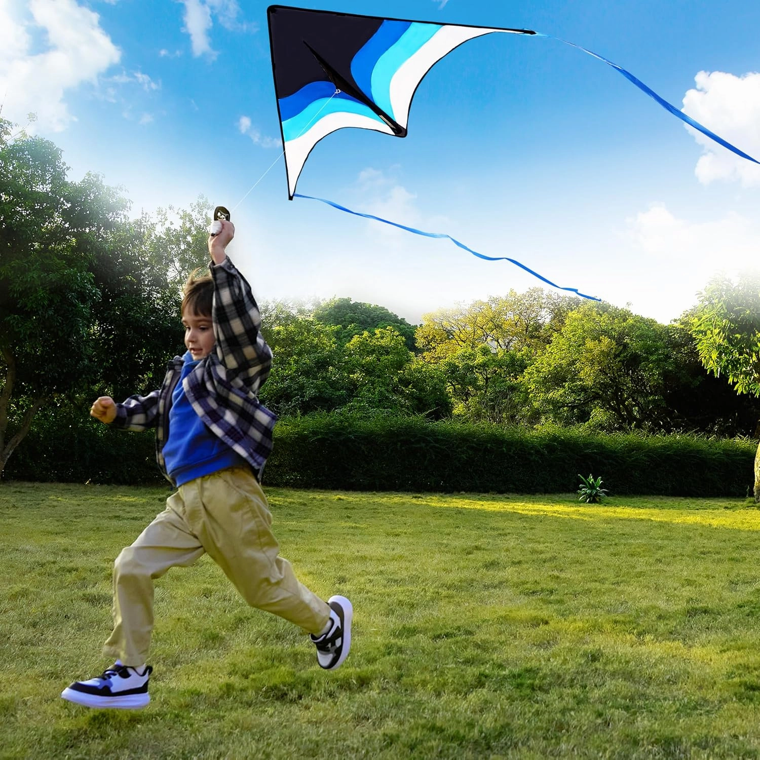 SYNCFUN 2 Packs Large Delta Kite Gradient Green and Blue– Easy to Fly for Kids and Adults, Beach Kite with 328 ft String for Outdoor Games and Activities