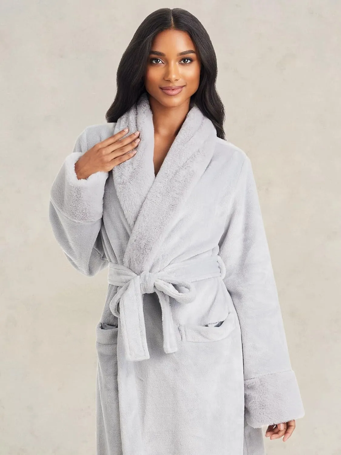 TAHARI Womens Plush Velour Bathrobe with Faux Fur Trim - Plush Robes for Women
