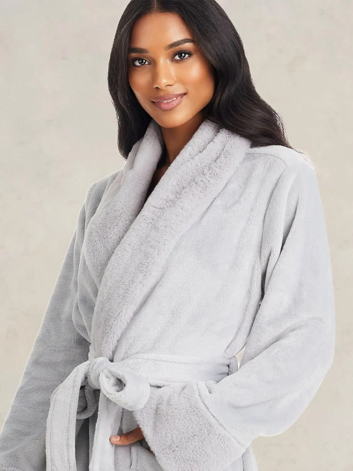 TAHARI Womens Plush Velour Bathrobe with Faux Fur Trim - Plush Robes for Women