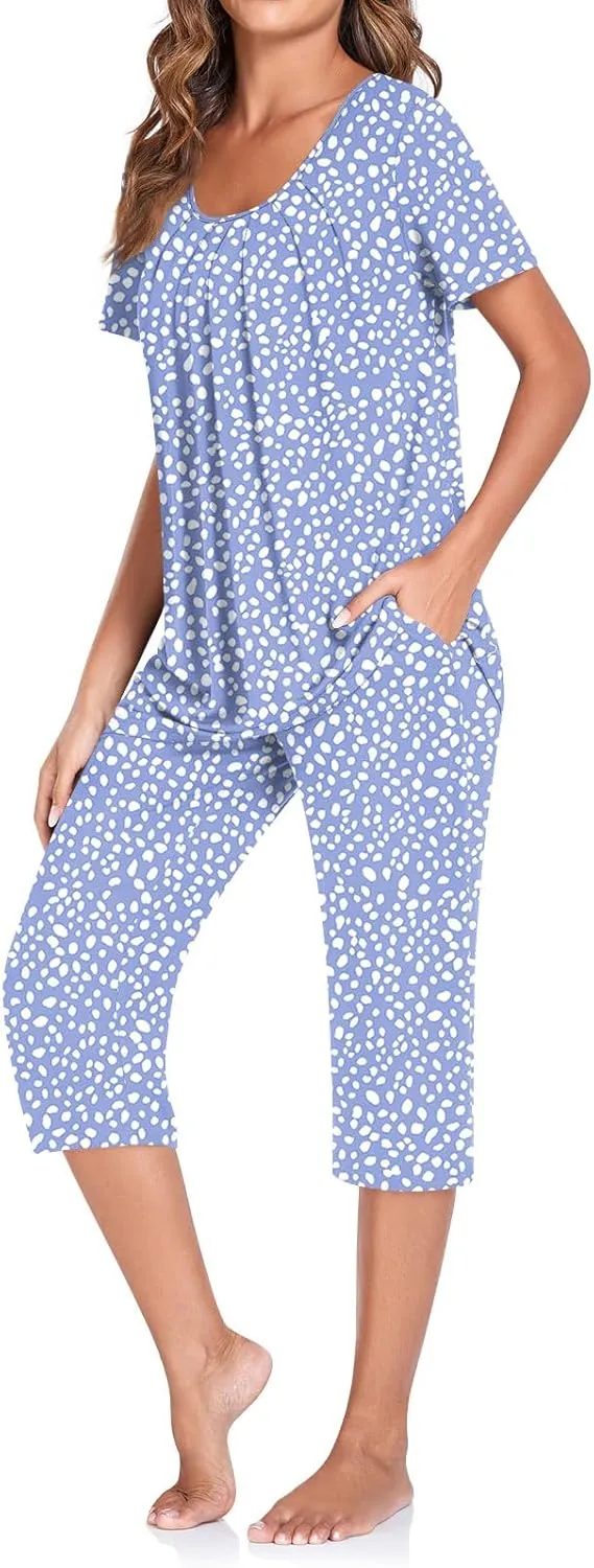 TAOHUADAO Women's Pajamas Set with 2 Pockets Capri Pants with Short Sleeve Top Ladies Sleepwear