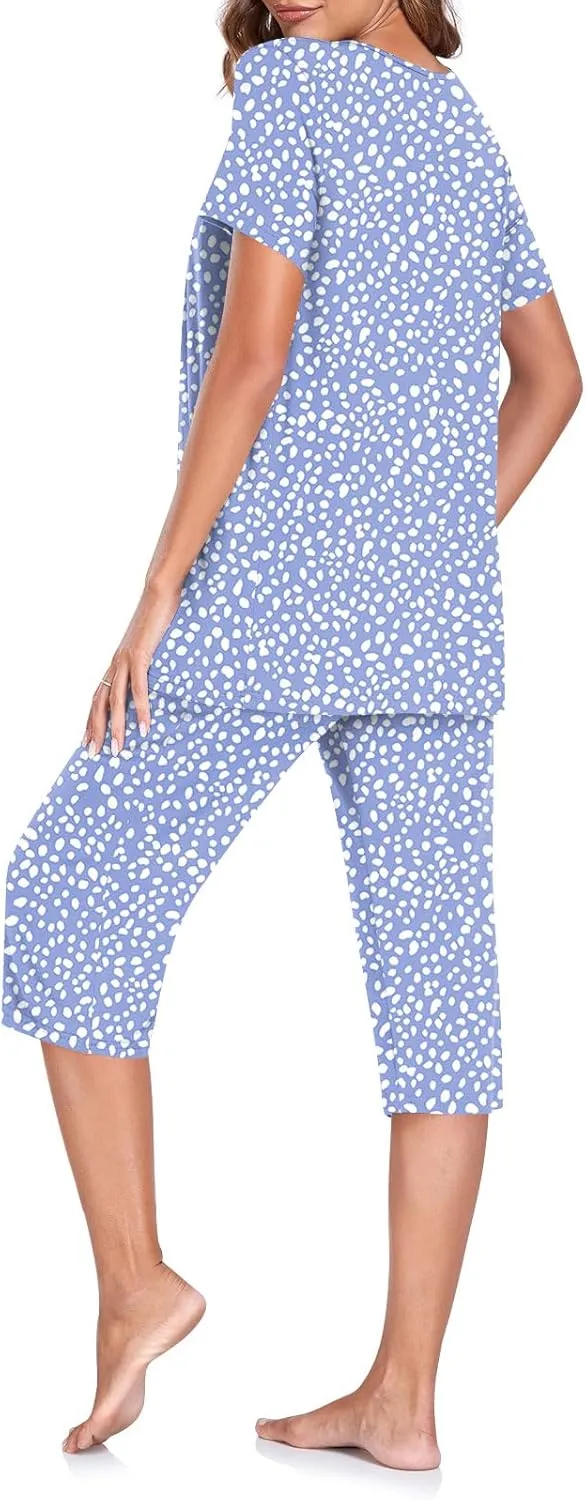 TAOHUADAO Women's Pajamas Set with 2 Pockets Capri Pants with Short Sleeve Top Ladies Sleepwear