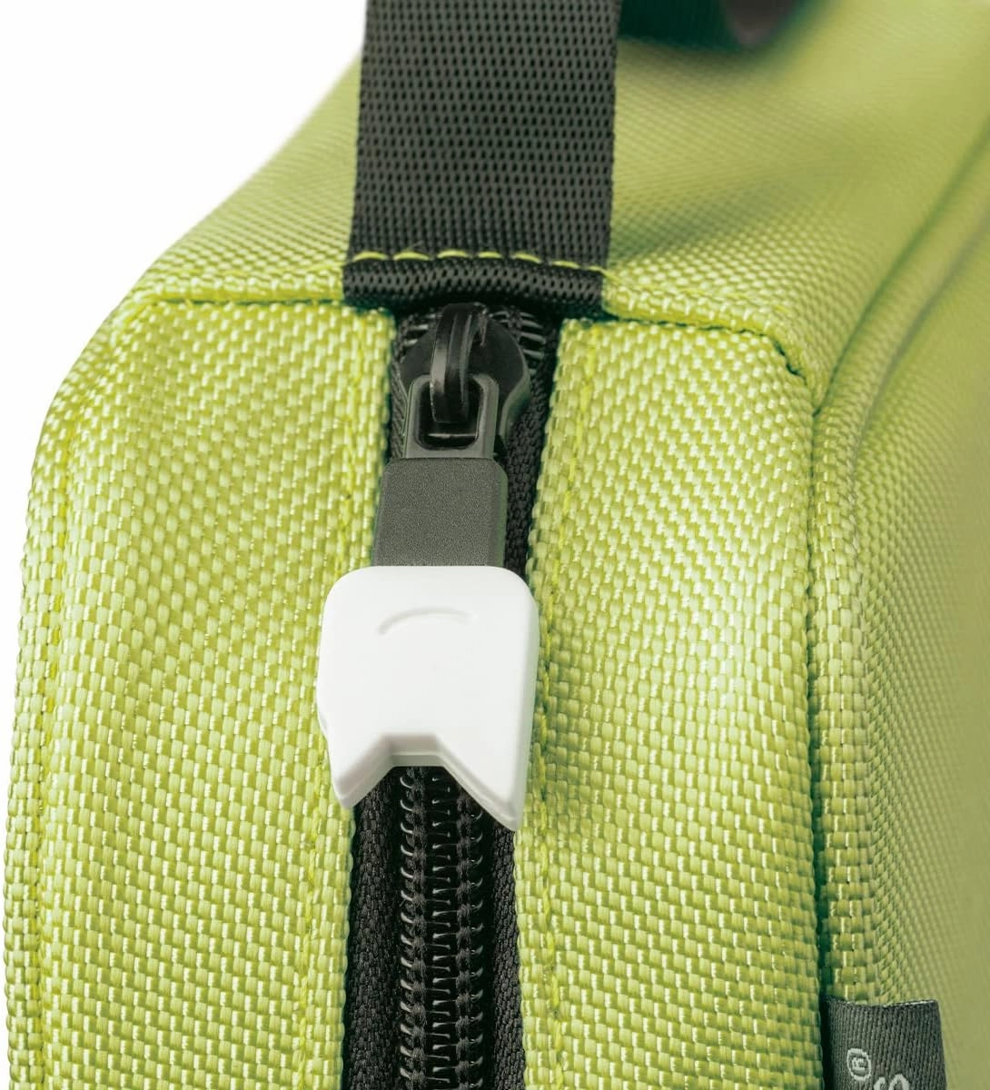 Tonies Carrying Case - Secure Protection for up to 10 Characters - Green