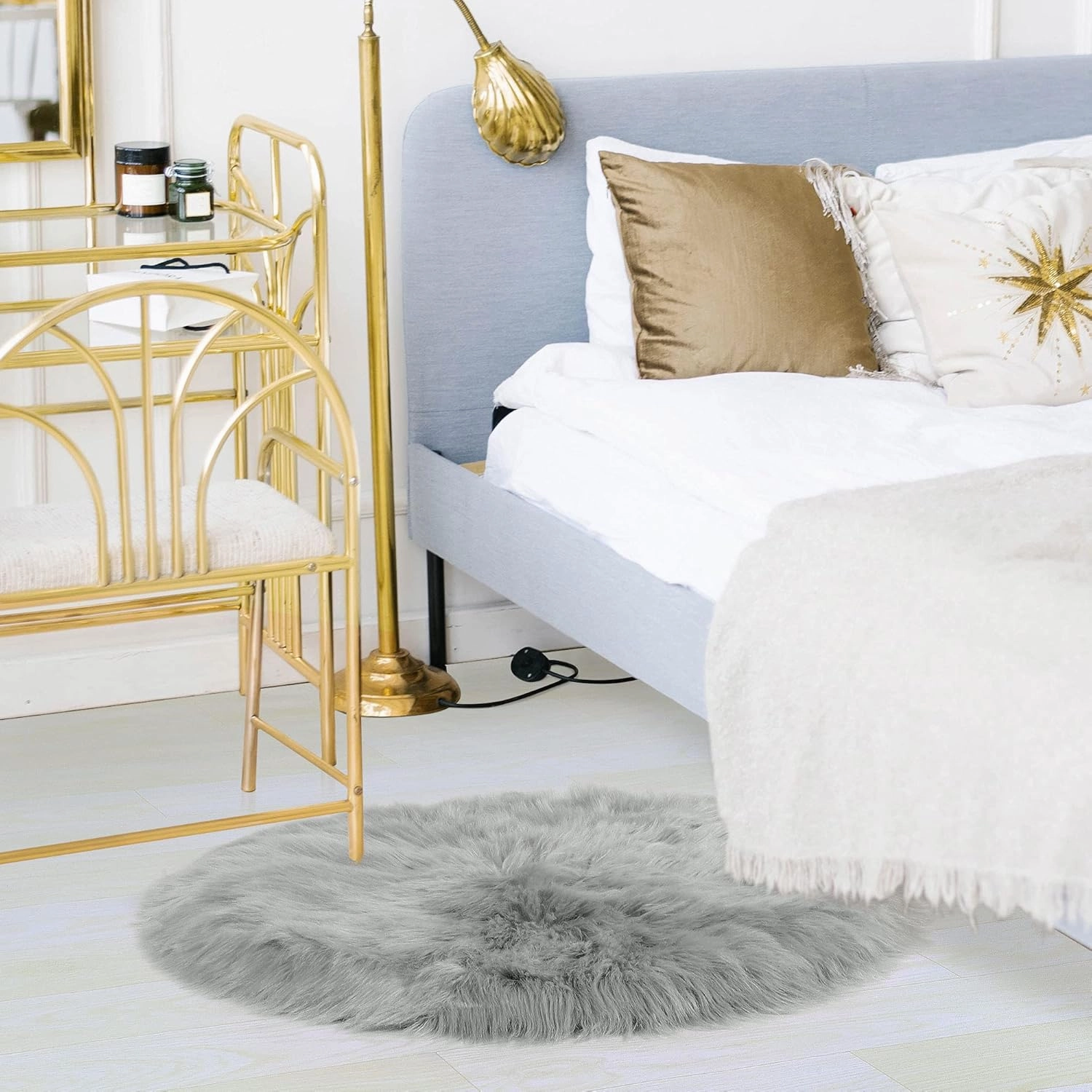 uxcell Faux Fur Round Rug,Fluffy Area Mat,Fluff Rugs for Bedroom Floor Sofa Living Room 2 x 2 Feet Light Gray