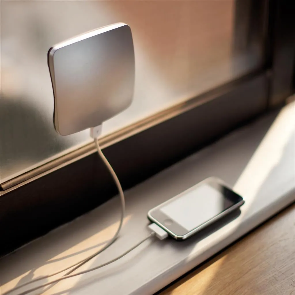 Window Solar Charger 1400mAh, Silver/Black