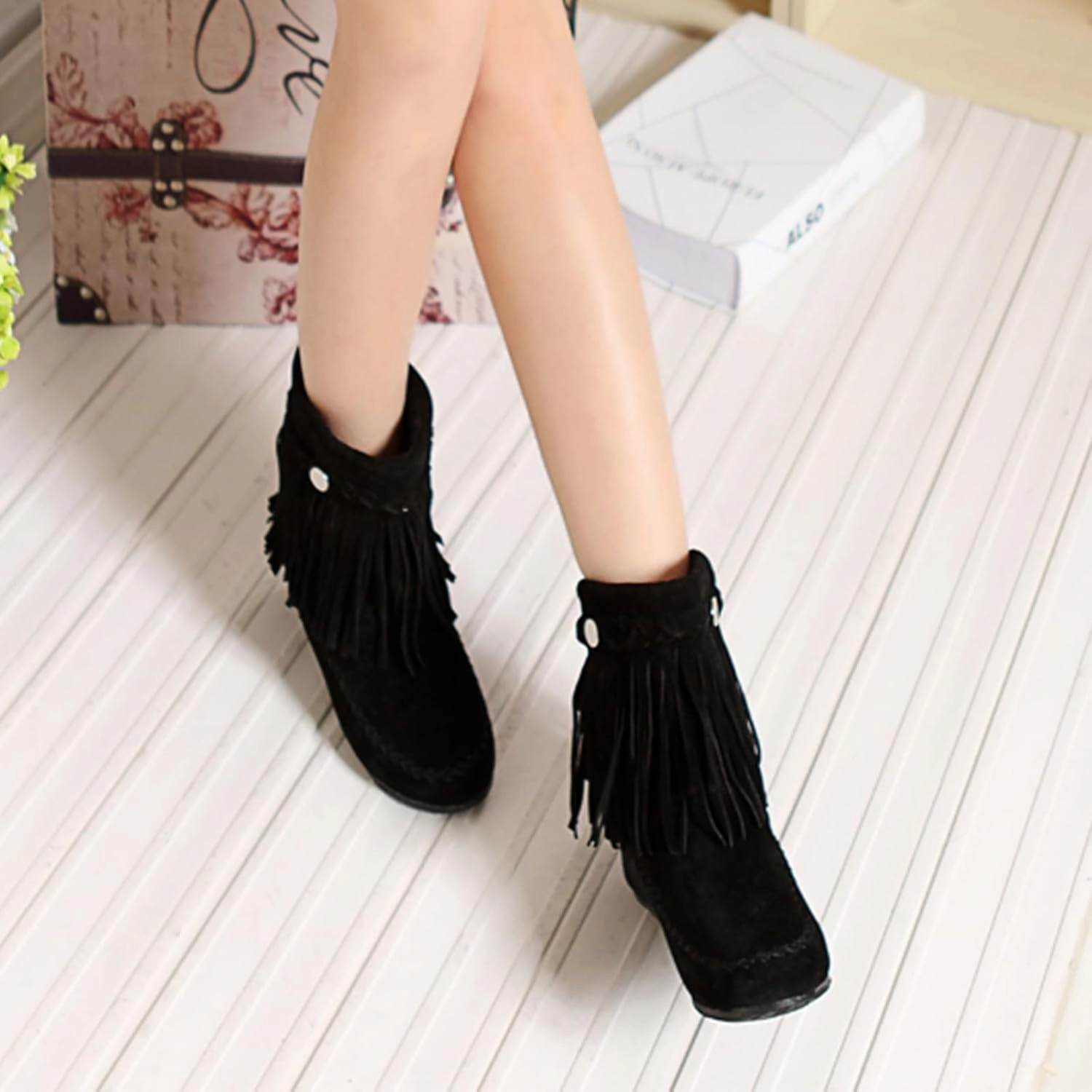 Women's Suede Tassel Cowboys Ankle Boots,Classic Vintage Round Toe Slip On Hidden Wedge Heel Low Heel Western Short Boots Dress Booties
