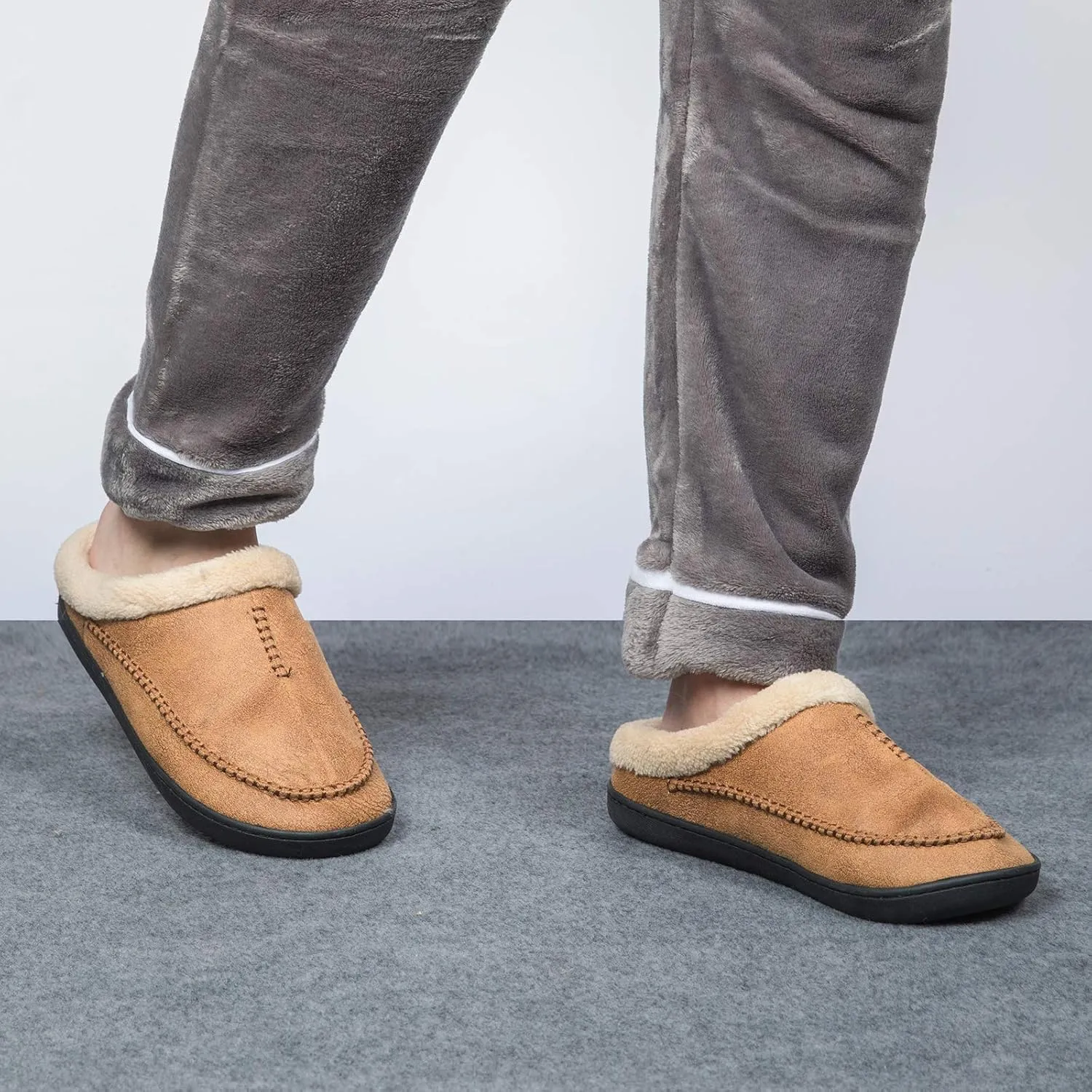 WOTTE Men's Moccasin Slippers Microsuede Fleece Fuzzy Lined Memory Foam House Shoes for Indoor Outdoor